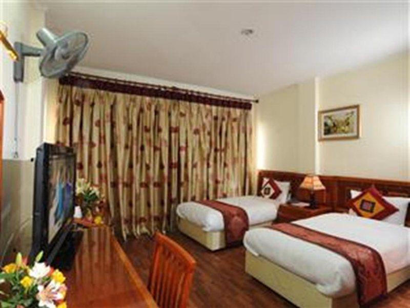Ngoc Mai Hotel Ханой Екстериор снимка